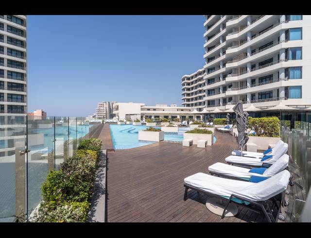 2 BEDROOM APARTMENT FOR SALE IN UMHLANGA CENTRAL